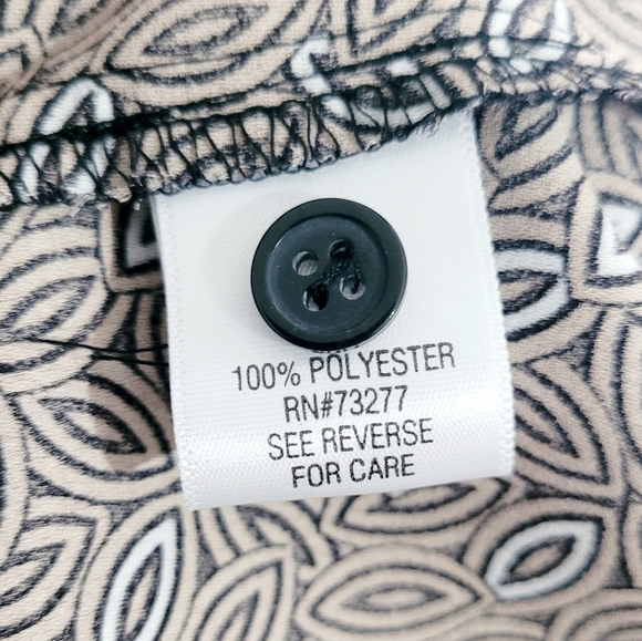 Dana Buchman Tunic Top Blouse V-Neck Womans Size S 3/4 Sleeve Geometric Design - Picture 10 of 11